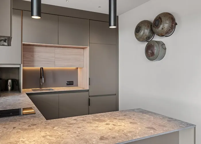 Obsidian Zafiro Apartment